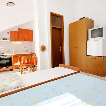 Apartments By The Sea Sevid, Trogir - 9468 Εξωτερικό φωτογραφία
